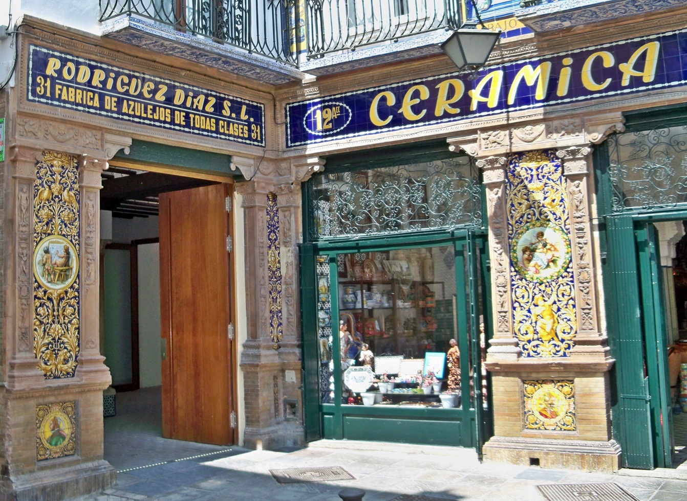 Visita al Museo de la Cerámica de Triana Visita al Museo de la Cerámica de Triana