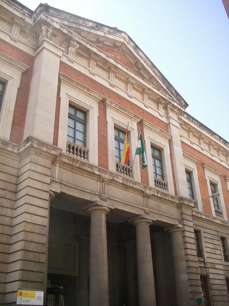 Visita al Archivo Histórico Provincial